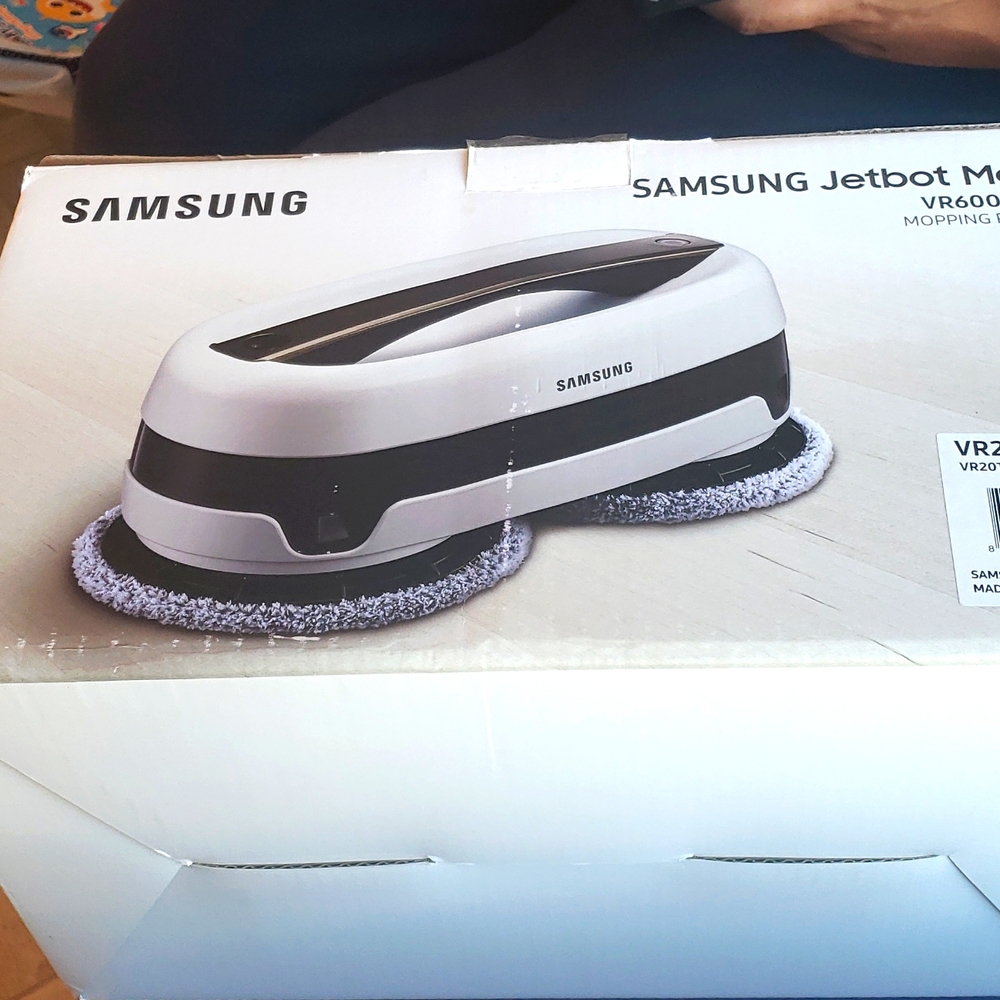 Samsung jetbot mop